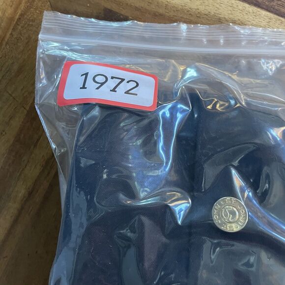 St. John Sport Jacket Button Up Rhinestone USA Flag Embroidered Womens Small - Picture 8 of 8